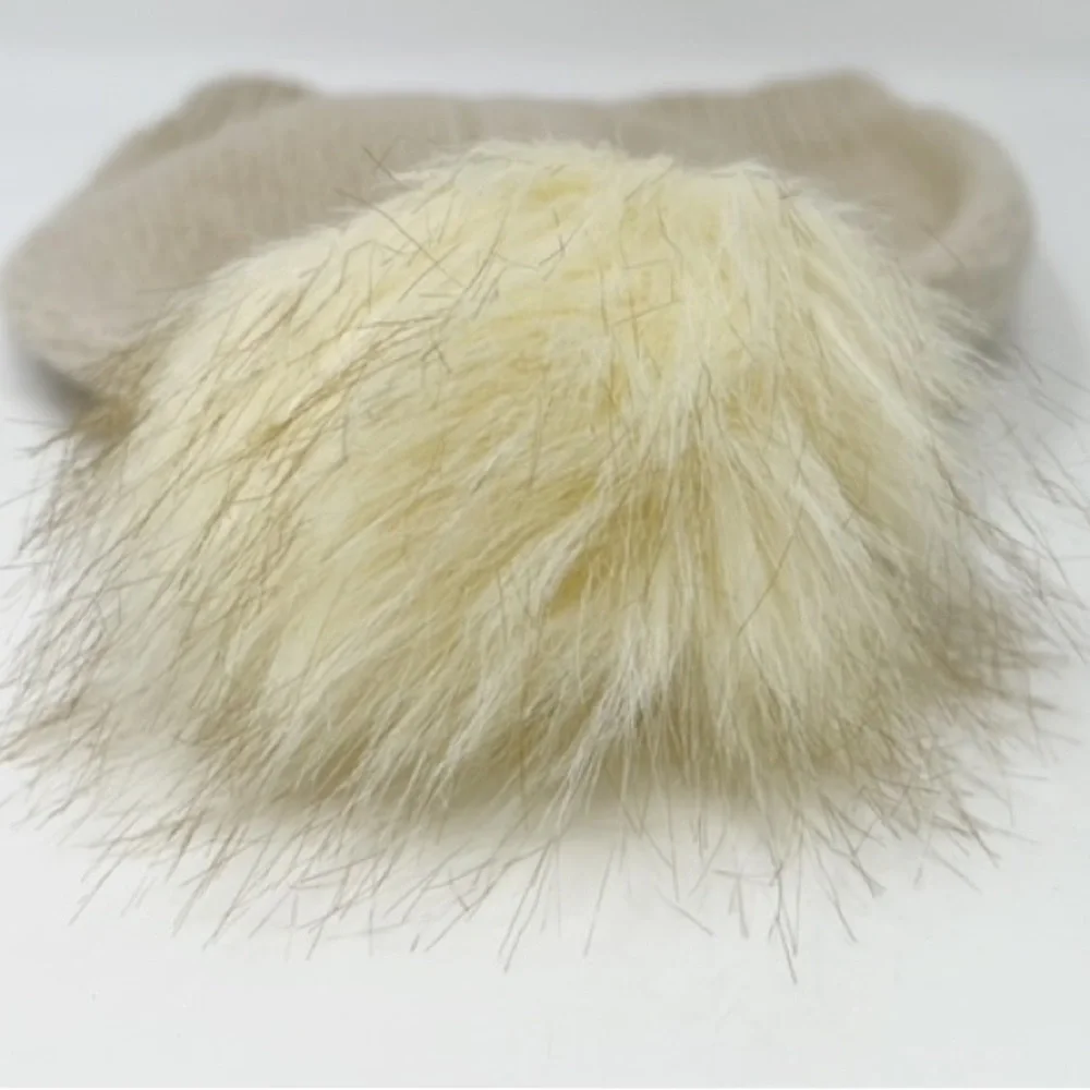 Jack & Missy Women's Beige Knit Pom Hat
